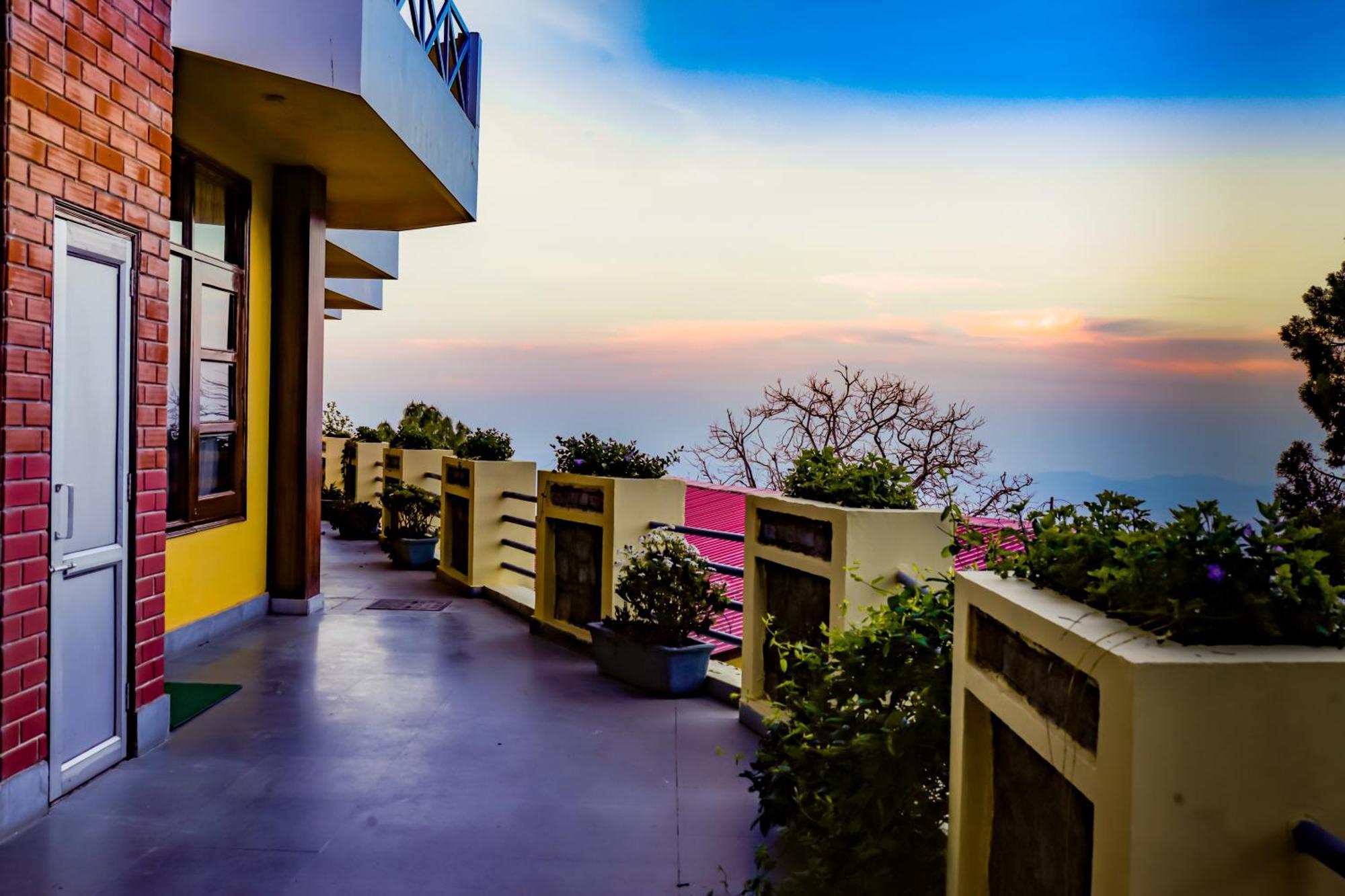 Green N Breeze Resorts Масурі Екстер'єр фото